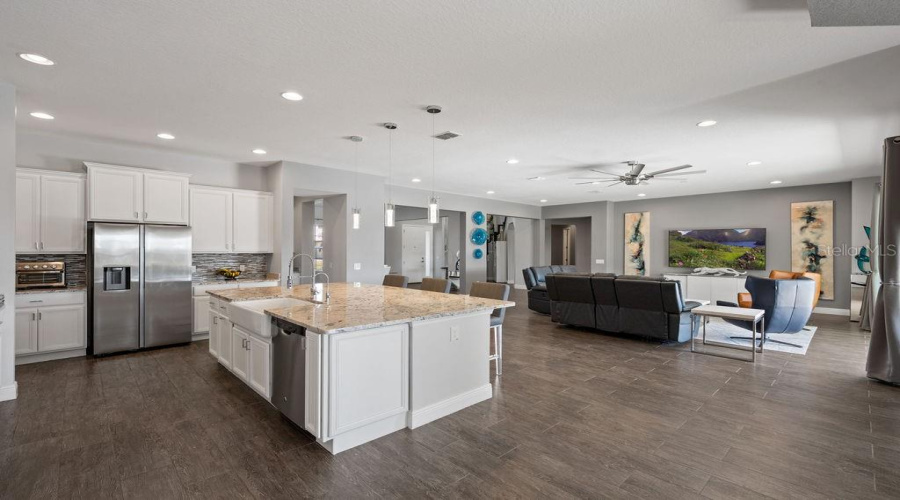 KISSIMMEE, Florida 34746, 5 Bedrooms Bedrooms, ,5 BathroomsBathrooms,Residential,For Sale,SPINNAKER,0,MFRO6381828