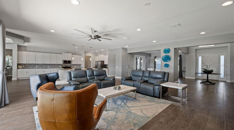 KISSIMMEE, Florida 34746, 5 Bedrooms Bedrooms, ,5 BathroomsBathrooms,Residential,For Sale,SPINNAKER,0,MFRO6381828