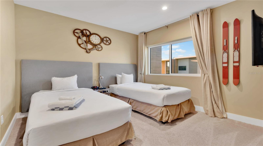 KISSIMMEE, Florida 34747, 4 Bedrooms Bedrooms, ,4 BathroomsBathrooms,Residential,For Sale,ROCKEFELLER,0,MFRO6382632