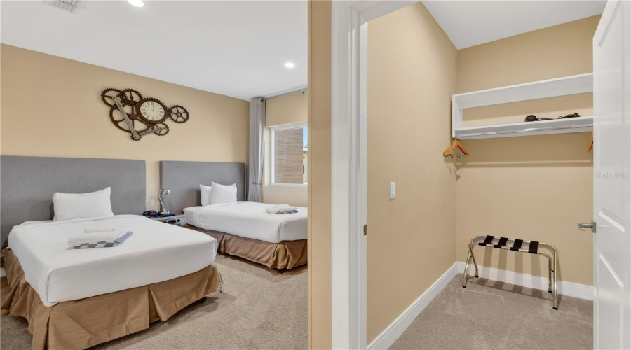 KISSIMMEE, Florida 34747, 4 Bedrooms Bedrooms, ,4 BathroomsBathrooms,Residential,For Sale,ROCKEFELLER,0,MFRO6382632