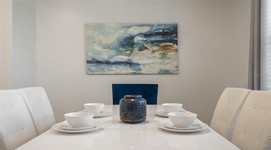 DAVENPORT, Florida 33837, 5 Bedrooms Bedrooms, ,4 BathroomsBathrooms,Residential,For Sale,OAKMOSS,0,MFRO6382626