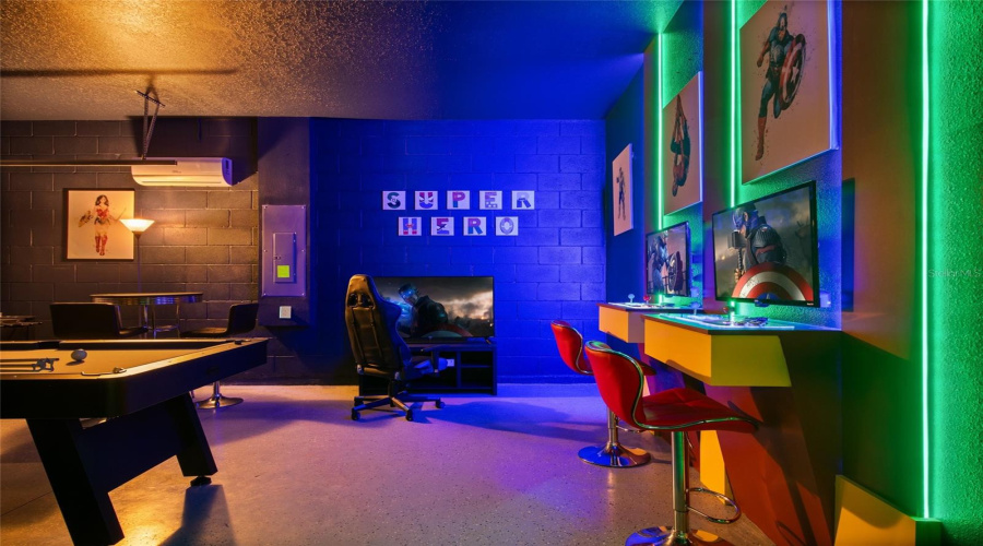 DAVENPORT, Florida 33837, 5 Bedrooms Bedrooms, ,4 BathroomsBathrooms,Residential,For Sale,OAKMOSS,0,MFRO6382626