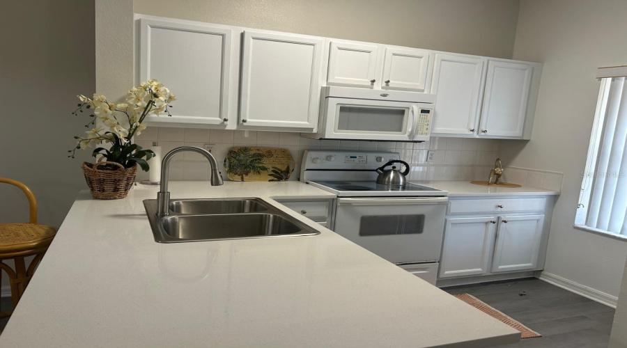 KISSIMMEE, Florida 34746, 3 Bedrooms Bedrooms, ,2 BathroomsBathrooms,Residential,For Sale,PARK RIDGE,0,MFRO6382633