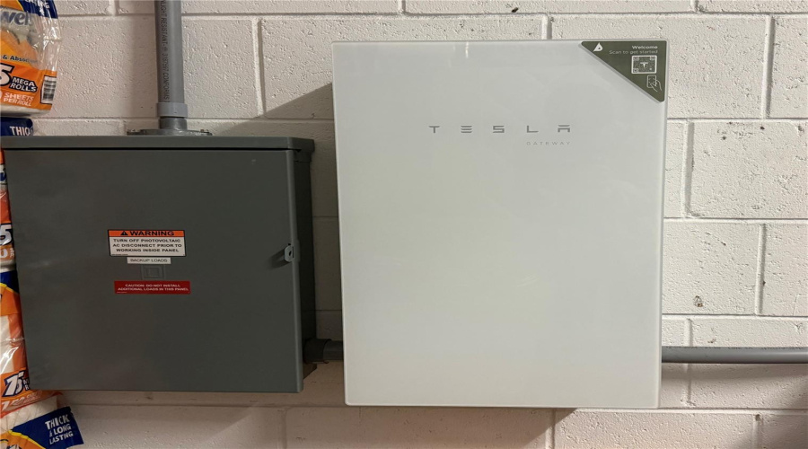 KISSIMMEE, Florida 34746, 4 Bedrooms Bedrooms, ,4 BathroomsBathrooms,Residential,For Sale,AGOSTINO,0,MFRO6380841