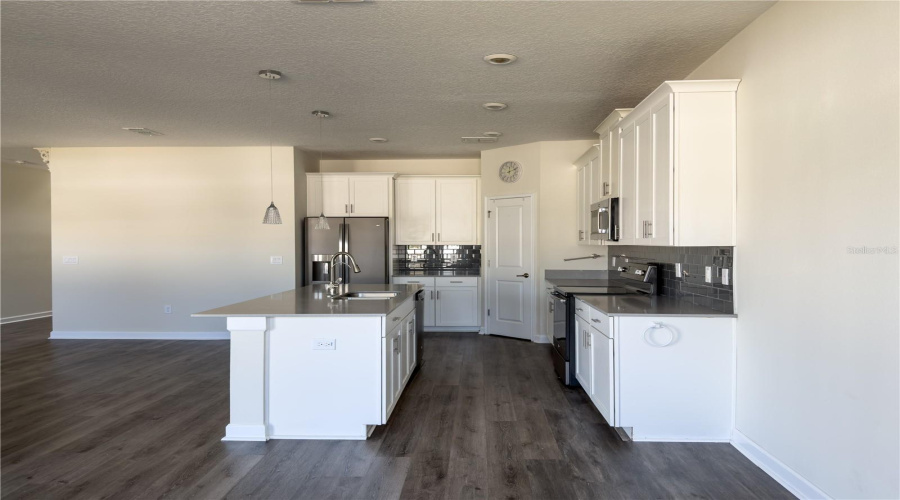 KISSIMMEE, Florida 34746, 4 Bedrooms Bedrooms, ,2 BathroomsBathrooms,Residential,For Sale,SEQUEL RD,0,MFRO6381373