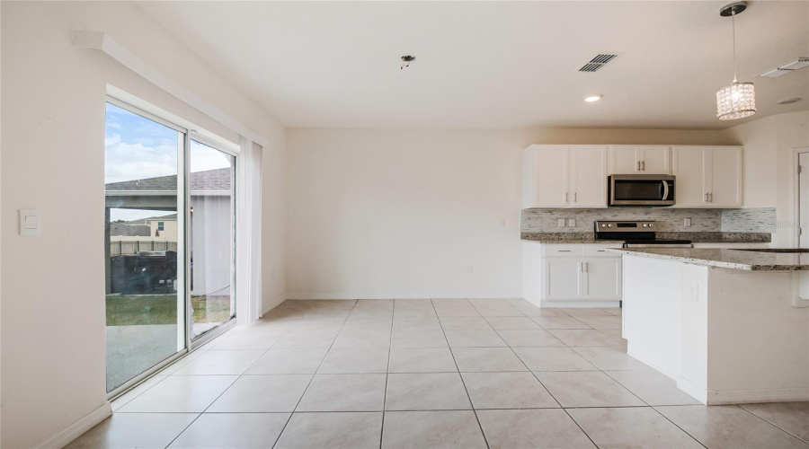 DAVENPORT, Florida 33837, 5 Bedrooms Bedrooms, ,3 BathroomsBathrooms,Residential,For Sale,CANYON OAK,0,MFRS5143748