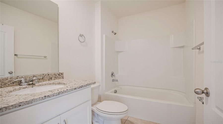 DAVENPORT, Florida 33837, 5 Bedrooms Bedrooms, ,3 BathroomsBathrooms,Residential,For Sale,CANYON OAK,0,MFRS5143748