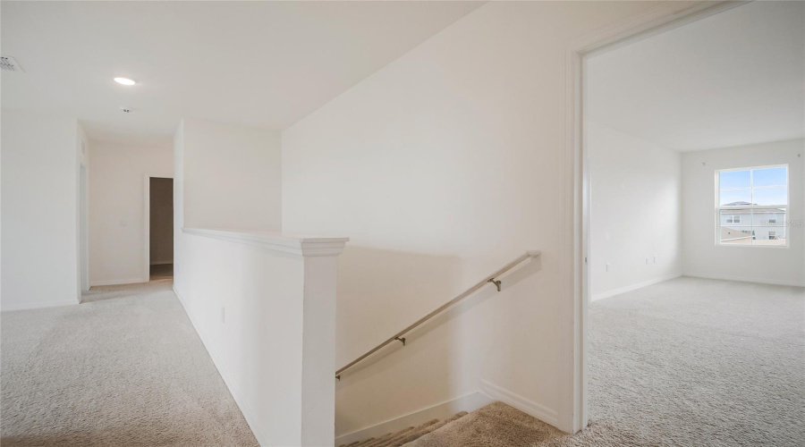 DAVENPORT, Florida 33837, 5 Bedrooms Bedrooms, ,3 BathroomsBathrooms,Residential,For Sale,CANYON OAK,0,MFRS5143748