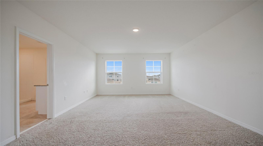 DAVENPORT, Florida 33837, 5 Bedrooms Bedrooms, ,3 BathroomsBathrooms,Residential,For Sale,CANYON OAK,0,MFRS5143748