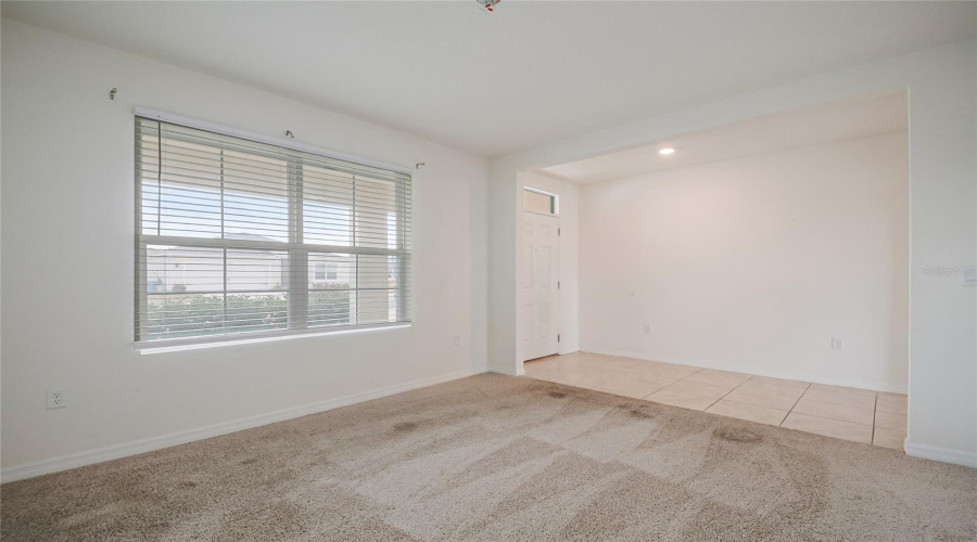 DAVENPORT, Florida 33837, 5 Bedrooms Bedrooms, ,3 BathroomsBathrooms,Residential,For Sale,CANYON OAK,0,MFRS5143748