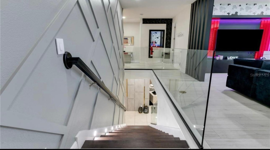 ORLANDO, Florida 32836, 5 Bedrooms Bedrooms, ,4 BathroomsBathrooms,Residential,For Sale,LUDINGTON,0,MFRO6382200