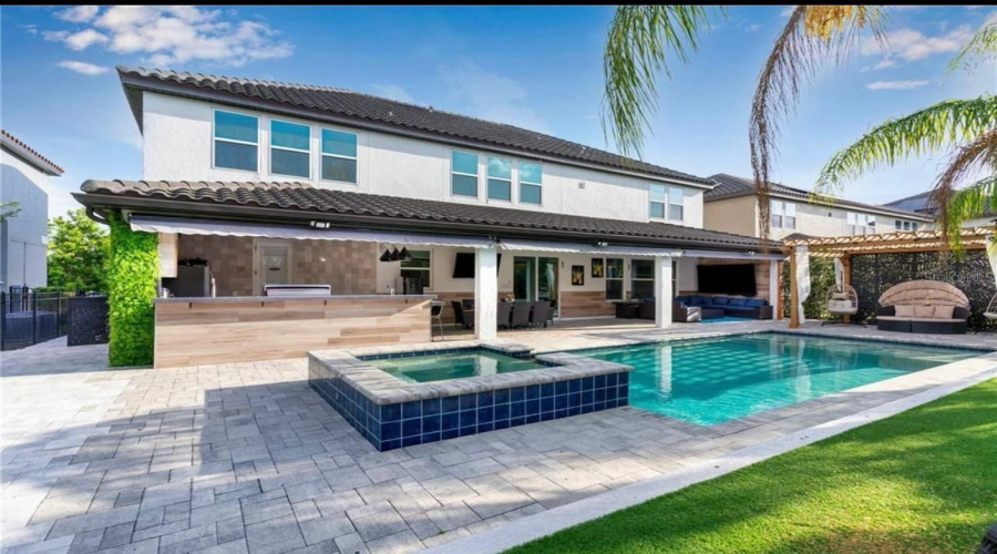 ORLANDO, Florida 32836, 5 Bedrooms Bedrooms, ,4 BathroomsBathrooms,Residential,For Sale,LUDINGTON,0,MFRO6382200