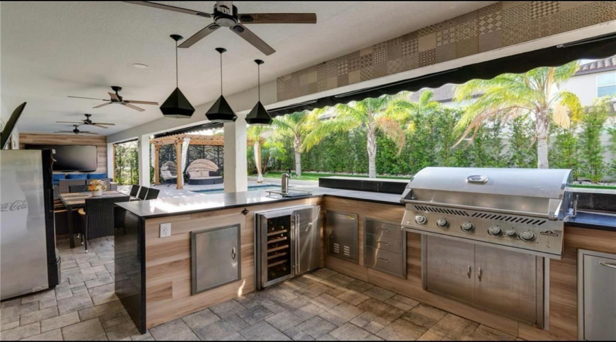 ORLANDO, Florida 32836, 5 Bedrooms Bedrooms, ,4 BathroomsBathrooms,Residential,For Sale,LUDINGTON,0,MFRO6382200