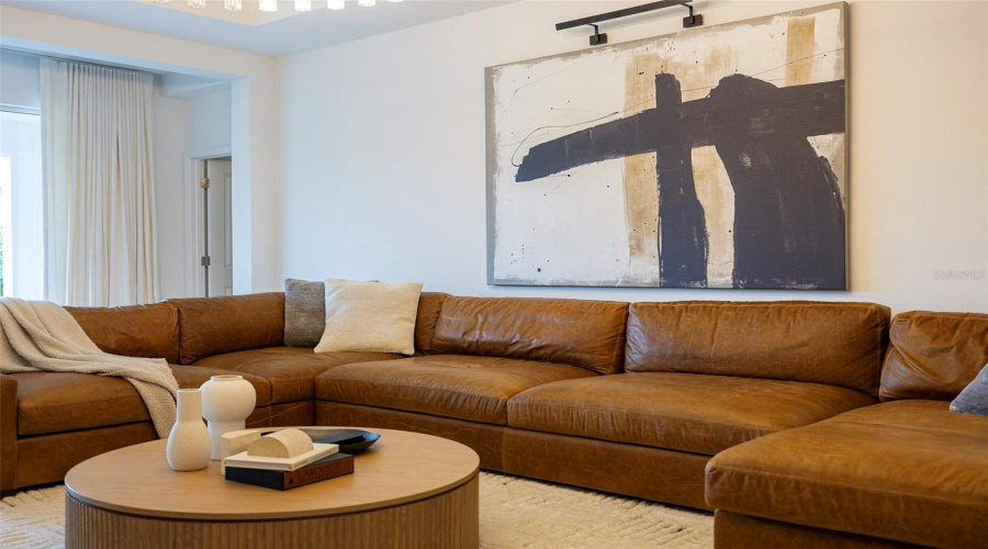 DAVENPORT, Florida 33837, 4 Bedrooms Bedrooms, ,3 BathroomsBathrooms,Residential,For Sale,HILLINGDAM,0,MFRO6382502