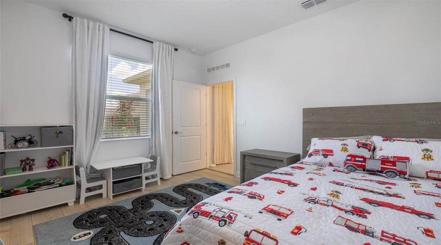 DAVENPORT, Florida 33837, 4 Bedrooms Bedrooms, ,3 BathroomsBathrooms,Residential,For Sale,HILLINGDAM,0,MFRO6382502