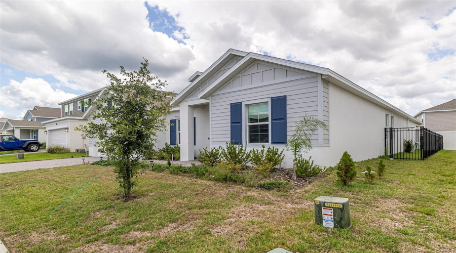 DAVENPORT, Florida 33837, 4 Bedrooms Bedrooms, ,3 BathroomsBathrooms,Residential,For Sale,HILLINGDAM,0,MFRO6382502
