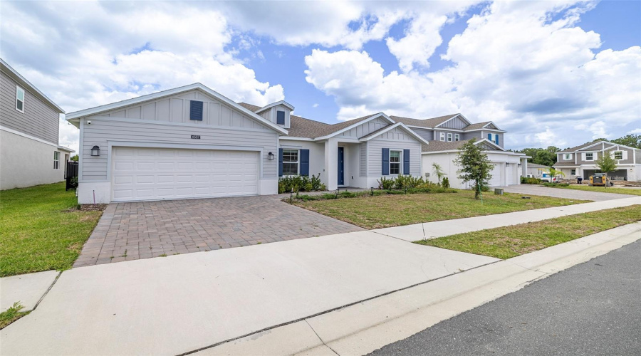 DAVENPORT, Florida 33837, 4 Bedrooms Bedrooms, ,3 BathroomsBathrooms,Residential,For Sale,HILLINGDAM,0,MFRO6382502