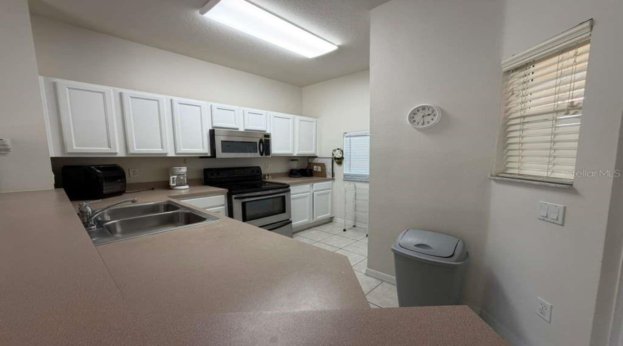 KISSIMMEE, Florida 34746, 3 Bedrooms Bedrooms, ,2 BathroomsBathrooms,Residential,For Sale,ADA,0,MFRO6382558