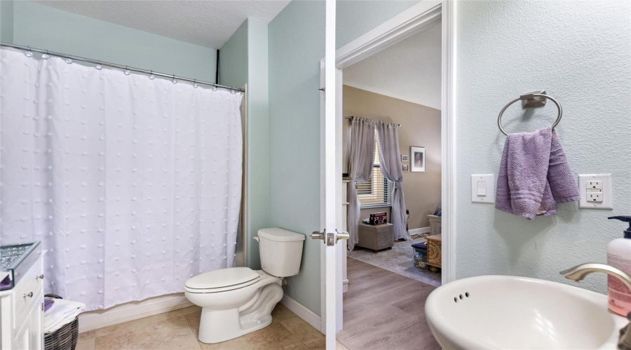 DAVENPORT, Florida 33896, 5 Bedrooms Bedrooms, ,3 BathroomsBathrooms,Residential,For Sale,GLENEAGLES,0,MFRS5142872