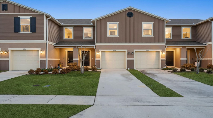 DAVENPORT, Florida 33897, 3 Bedrooms Bedrooms, ,2 BathroomsBathrooms,Residential,For Sale,MIRABELLA,0,MFRO6382500