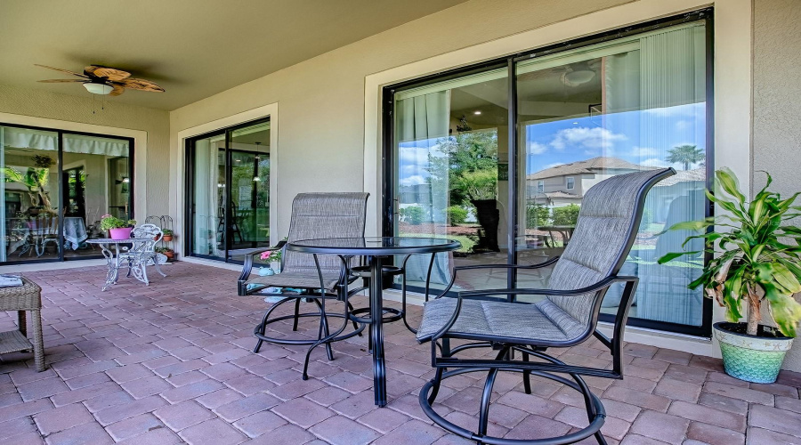 DAVENPORT, Florida 33896, 4 Bedrooms Bedrooms, ,3 BathroomsBathrooms,Residential,For Sale,DEUCE,0,MFRG5095152