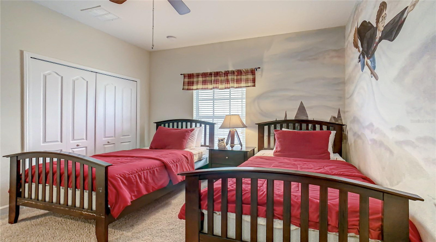 KISSIMMEE, Florida 34747, 5 Bedrooms Bedrooms, ,4 BathroomsBathrooms,Residential,For Sale,BEACH PALM,0,MFRO6382601