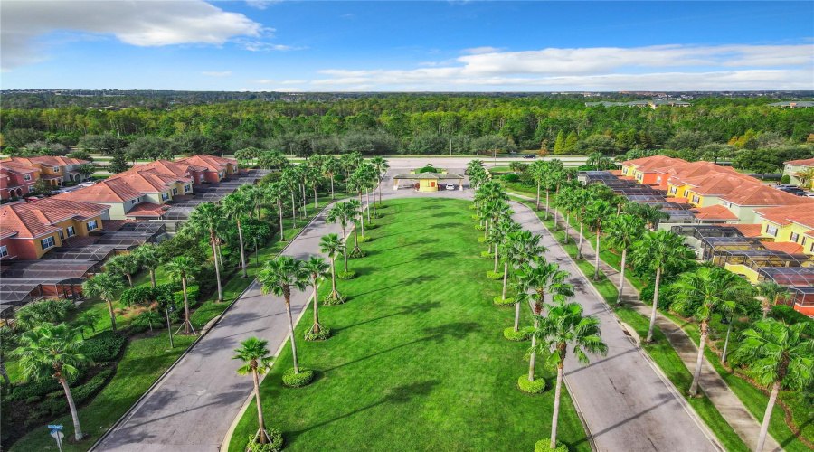 KISSIMMEE, Florida 34747, 5 Bedrooms Bedrooms, ,4 BathroomsBathrooms,Residential,For Sale,BEACH PALM,0,MFRO6382601