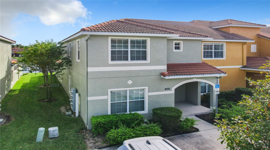 KISSIMMEE, Florida 34747, 5 Bedrooms Bedrooms, ,4 BathroomsBathrooms,Residential,For Sale,BEACH PALM,0,MFRO6382601