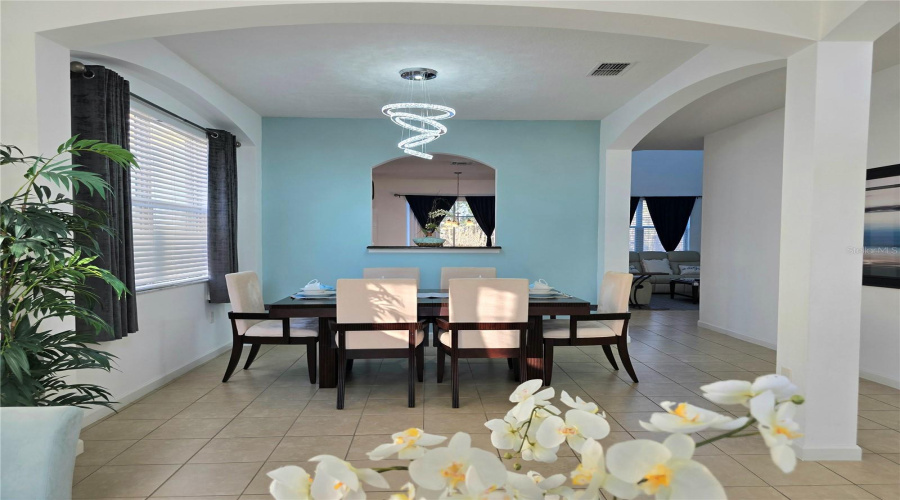 DAVENPORT, Florida 33837, 6 Bedrooms Bedrooms, ,5 BathroomsBathrooms,Residential,For Sale,CABELLO,0,MFRP4937808