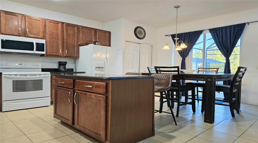 DAVENPORT, Florida 33837, 6 Bedrooms Bedrooms, ,5 BathroomsBathrooms,Residential,For Sale,CABELLO,0,MFRP4937808