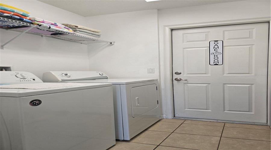 Laundry room 1st floor