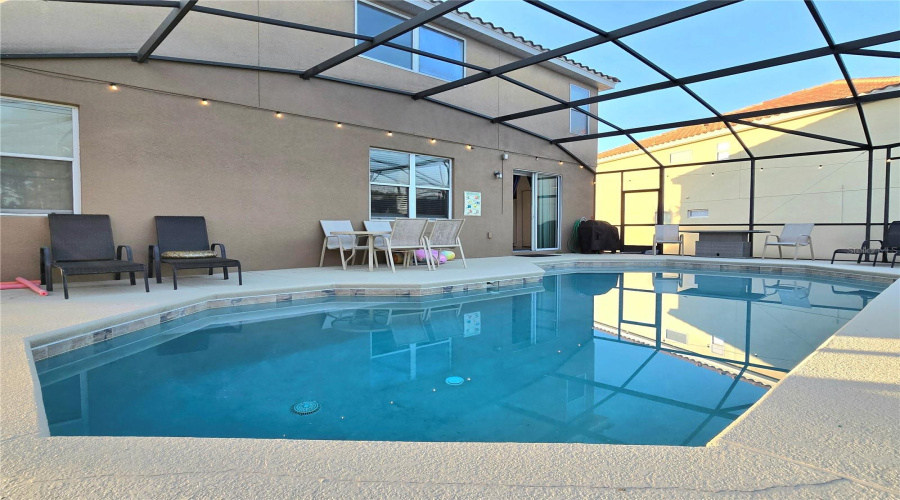 DAVENPORT, Florida 33837, 6 Bedrooms Bedrooms, ,5 BathroomsBathrooms,Residential,For Sale,CABELLO,0,MFRP4937808