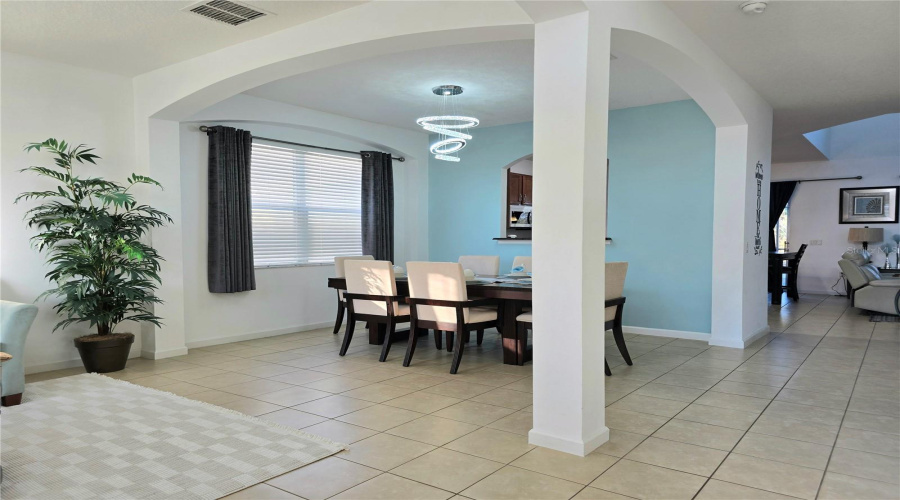 DAVENPORT, Florida 33837, 6 Bedrooms Bedrooms, ,5 BathroomsBathrooms,Residential,For Sale,CABELLO,0,MFRP4937808