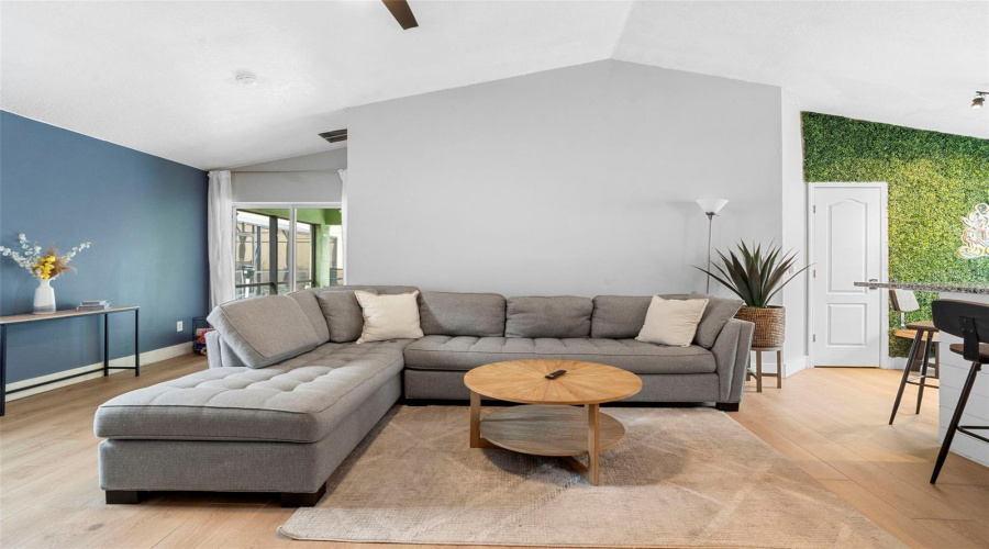 DAVENPORT, Florida 33896, 4 Bedrooms Bedrooms, ,3 BathroomsBathrooms,Residential,For Sale,SUNDOWN,0,MFRO6380014