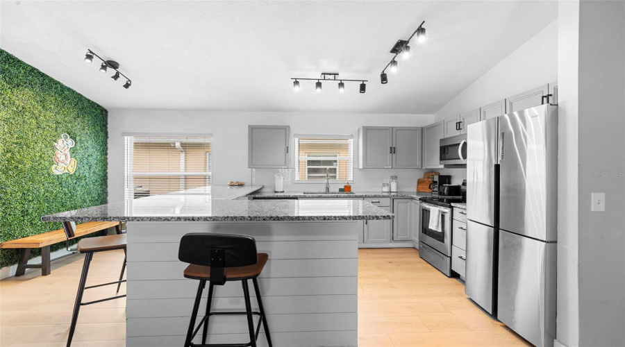 DAVENPORT, Florida 33896, 4 Bedrooms Bedrooms, ,3 BathroomsBathrooms,Residential,For Sale,SUNDOWN,0,MFRO6380014