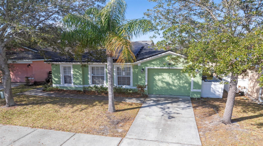 DAVENPORT, Florida 33896, 4 Bedrooms Bedrooms, ,3 BathroomsBathrooms,Residential,For Sale,SUNDOWN,0,MFRO6380014