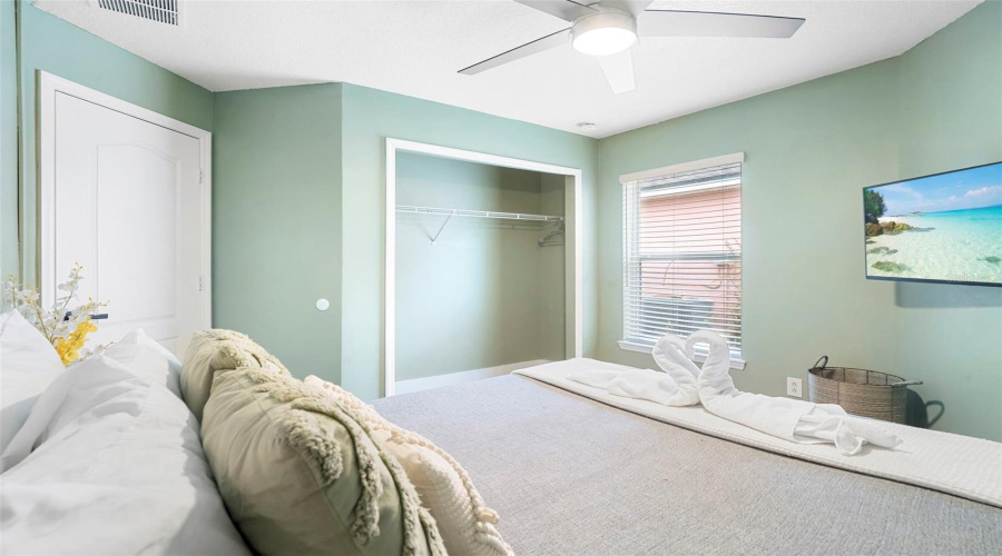 DAVENPORT, Florida 33896, 4 Bedrooms Bedrooms, ,3 BathroomsBathrooms,Residential,For Sale,SUNDOWN,0,MFRO6380014