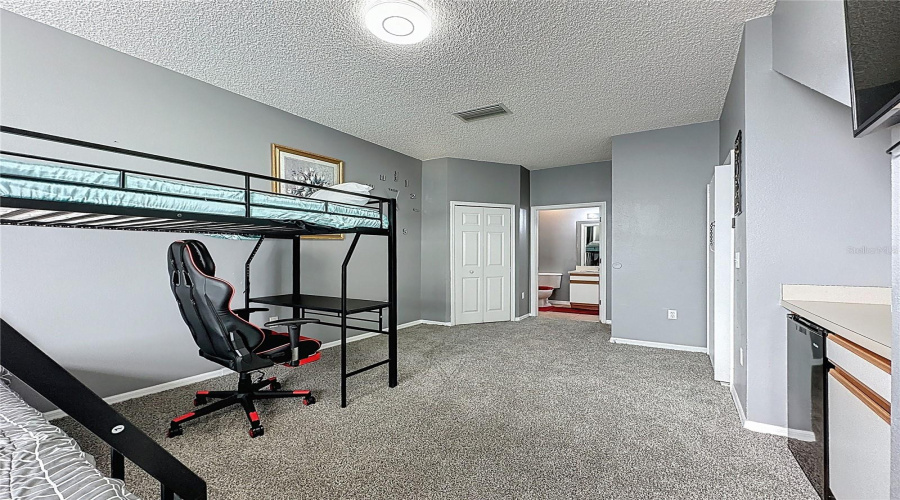 KISSIMMEE, Florida 34747, 4 Bedrooms Bedrooms, ,3 BathroomsBathrooms,Residential,For Sale,CRYSTAL COVE,0,MFRO6382485