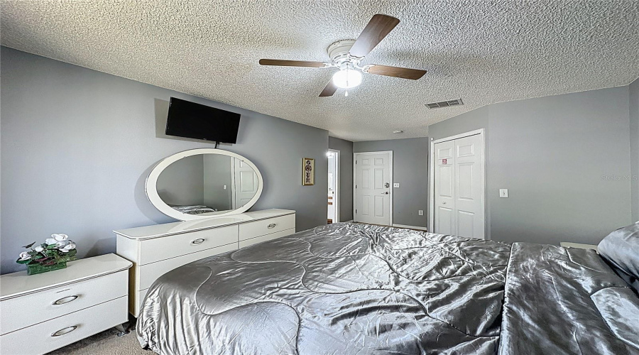 KISSIMMEE, Florida 34747, 4 Bedrooms Bedrooms, ,3 BathroomsBathrooms,Residential,For Sale,CRYSTAL COVE,0,MFRO6382485