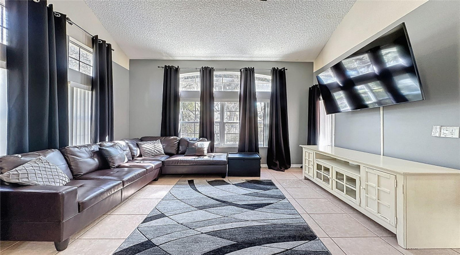 KISSIMMEE, Florida 34747, 4 Bedrooms Bedrooms, ,3 BathroomsBathrooms,Residential,For Sale,CRYSTAL COVE,0,MFRO6382485