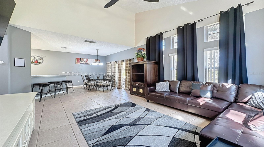 KISSIMMEE, Florida 34747, 4 Bedrooms Bedrooms, ,3 BathroomsBathrooms,Residential,For Sale,CRYSTAL COVE,0,MFRO6382485