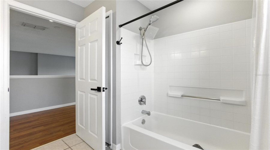 DAVENPORT, Florida 33897, 5 Bedrooms Bedrooms, ,4 BathroomsBathrooms,Residential,For Sale,CORDOVA,0,MFRO6322198