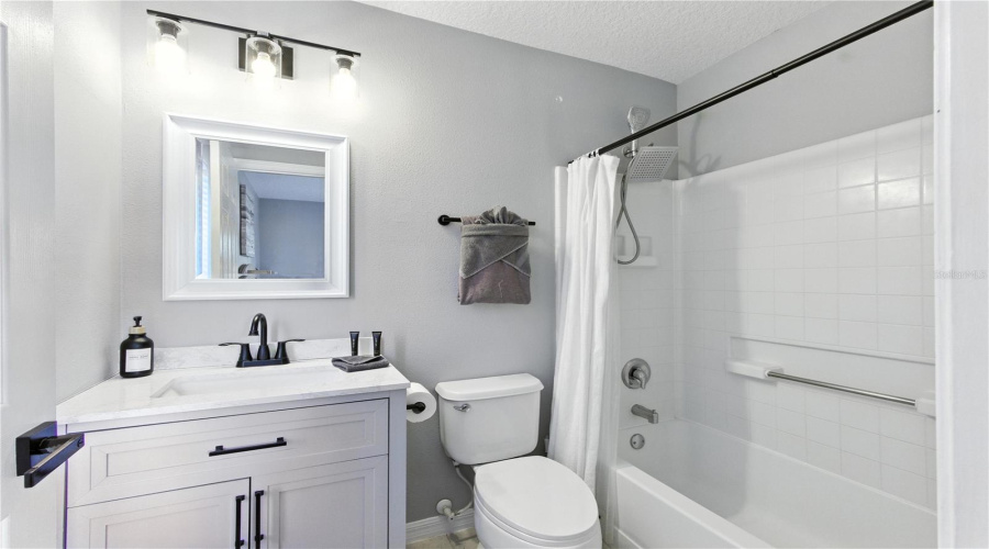 DAVENPORT, Florida 33897, 5 Bedrooms Bedrooms, ,4 BathroomsBathrooms,Residential,For Sale,CORDOVA,0,MFRO6322198