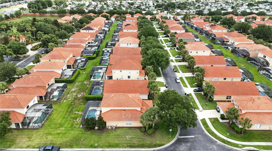 DAVENPORT, Florida 33897, 5 Bedrooms Bedrooms, ,4 BathroomsBathrooms,Residential,For Sale,CORDOVA,0,MFRO6322198