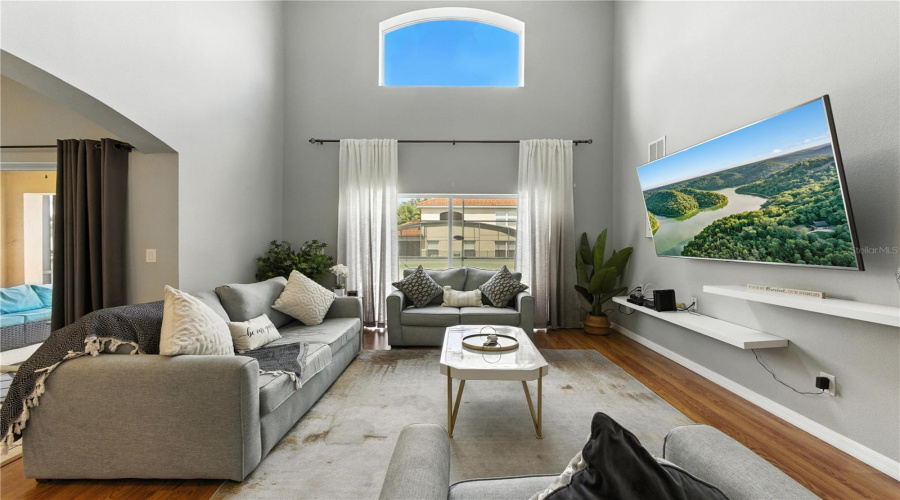 DAVENPORT, Florida 33897, 5 Bedrooms Bedrooms, ,4 BathroomsBathrooms,Residential,For Sale,CORDOVA,0,MFRO6322198