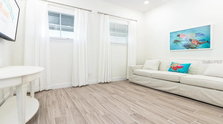 KISSIMMEE, Florida 34747, 2 Bedrooms Bedrooms, ,2 BathroomsBathrooms,Residential,For Sale,LATITUDE,0,MFRO6382481