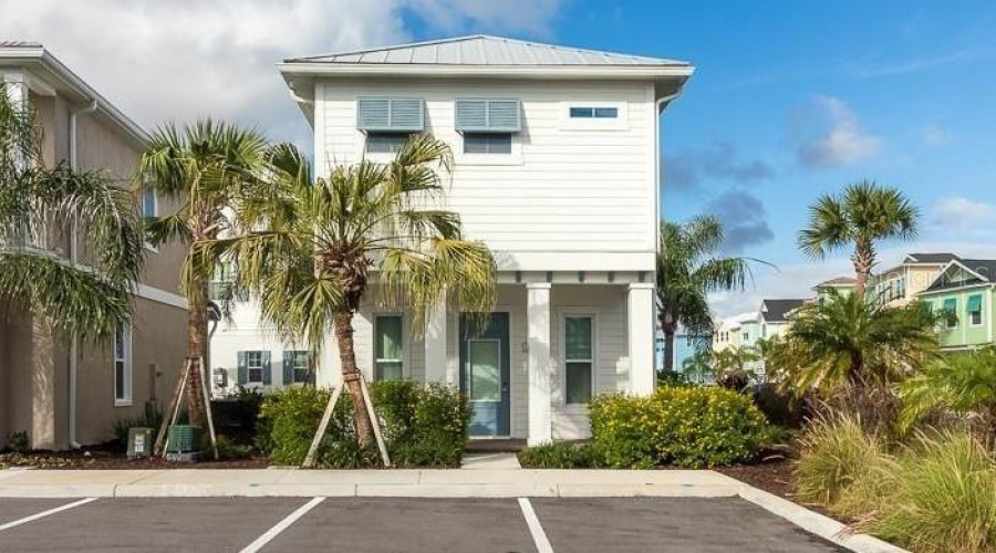 KISSIMMEE, Florida 34747, 2 Bedrooms Bedrooms, ,2 BathroomsBathrooms,Residential,For Sale,LATITUDE,0,MFRO6382481