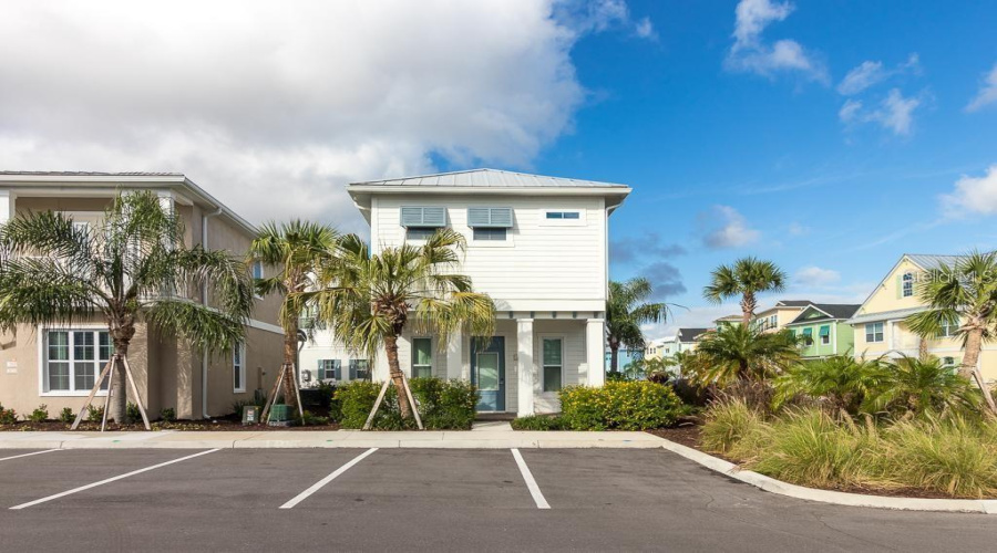 KISSIMMEE, Florida 34747, 2 Bedrooms Bedrooms, ,2 BathroomsBathrooms,Residential,For Sale,LATITUDE,0,MFRO6382481