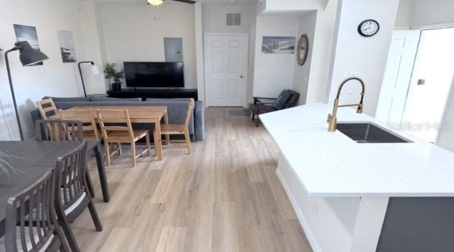 KISSIMMEE, Florida 34746, 4 Bedrooms Bedrooms, ,3 BathroomsBathrooms,Residential,For Sale,BEACH,0,MFRO6382522