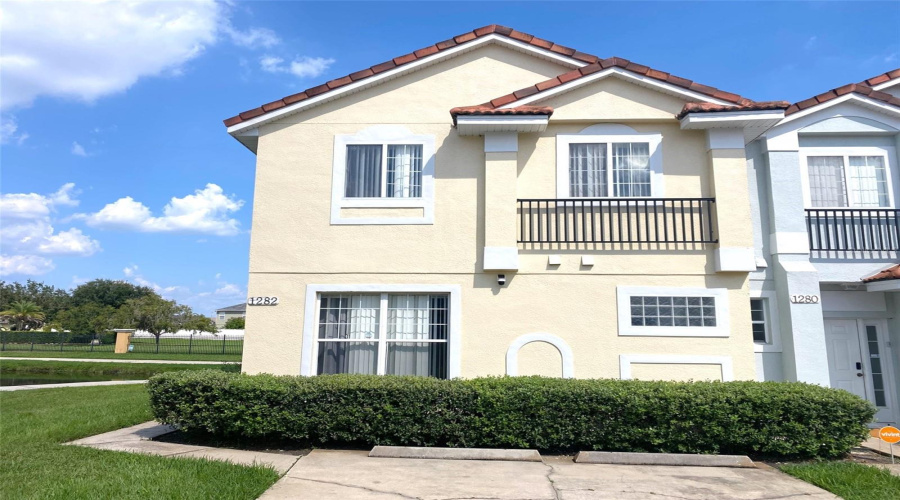 KISSIMMEE, Florida 34746, 4 Bedrooms Bedrooms, ,3 BathroomsBathrooms,Residential,For Sale,BEACH,0,MFRO6382522
